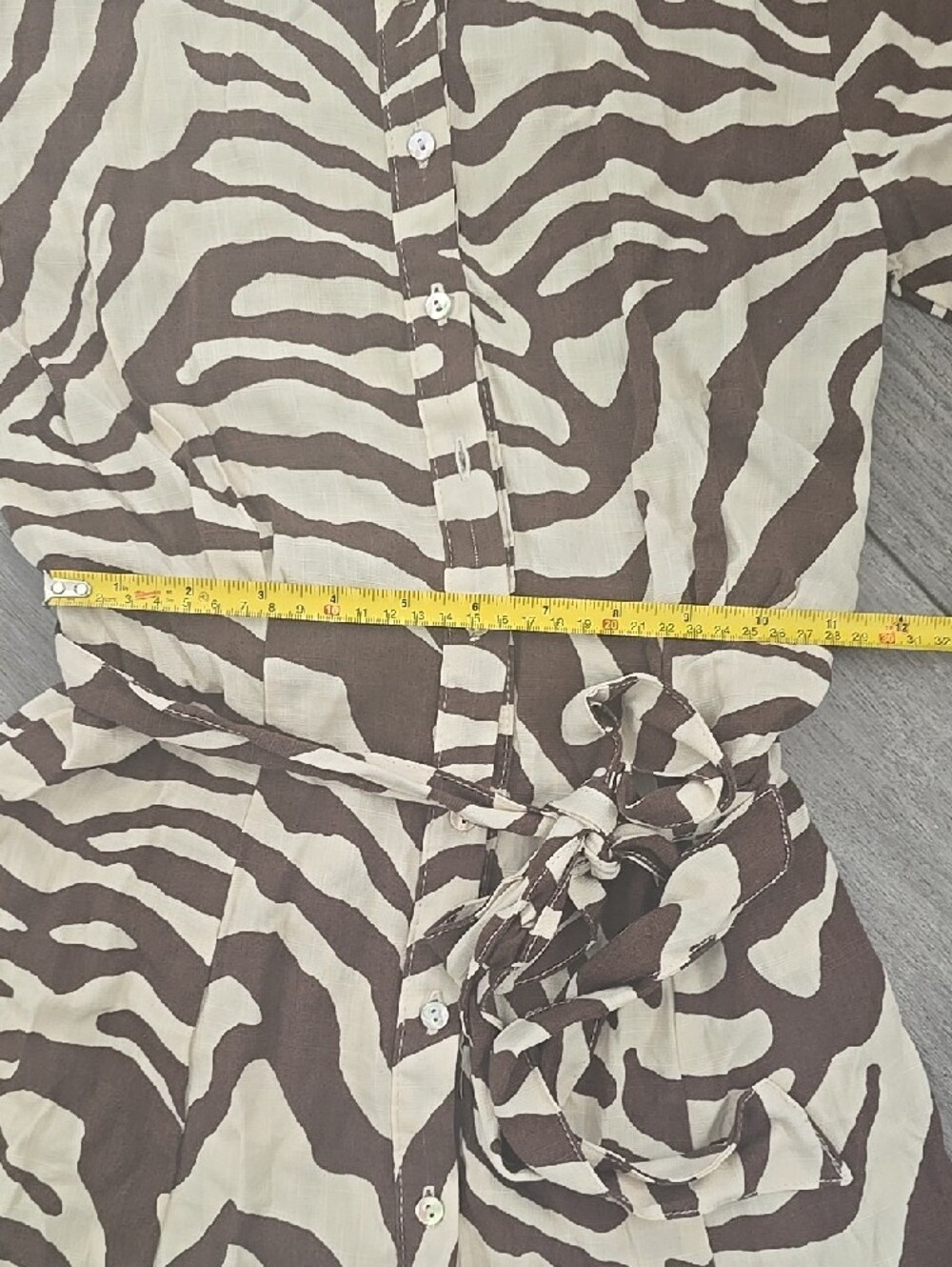 NWOT Love Tree Zebra-Print Button Down Shirt Dress with Tie Waist Taupe & Cream - Picture 5 of 11